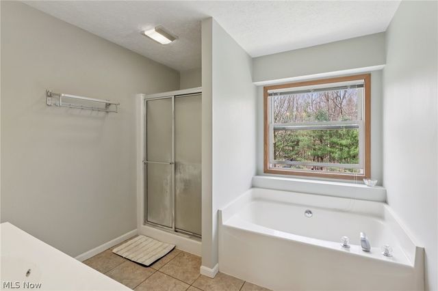 730 Mckee Trail, Hinckley, OH 44233