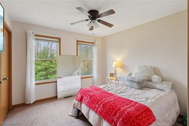 730 Mckee Trail, Hinckley, OH 44233