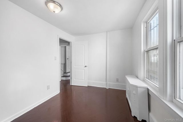 150-44 87th Road, Briarwood, NY 11432