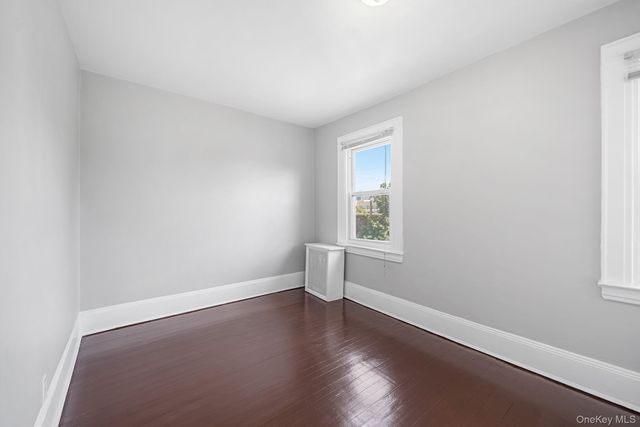 150-44 87th Road, Briarwood, NY 11432