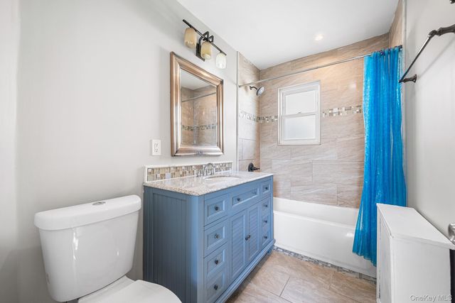 150-44 87th Road, Briarwood, NY 11432