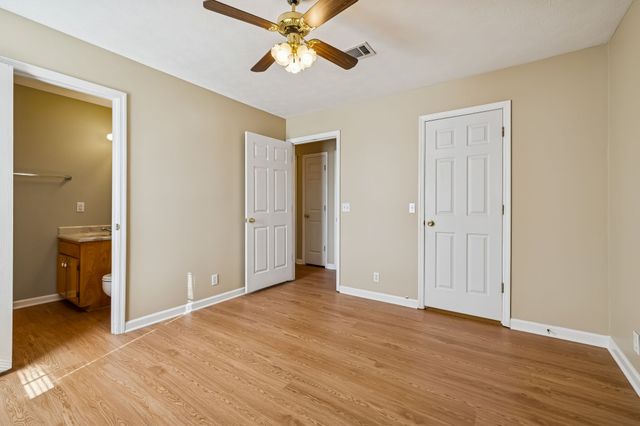 3221 Dockside Dr, Hermitage, TN 37076