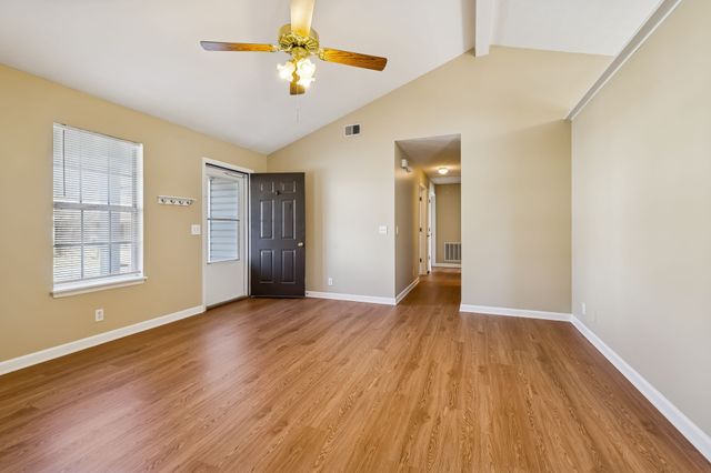 3221 Dockside Dr, Hermitage, TN 37076