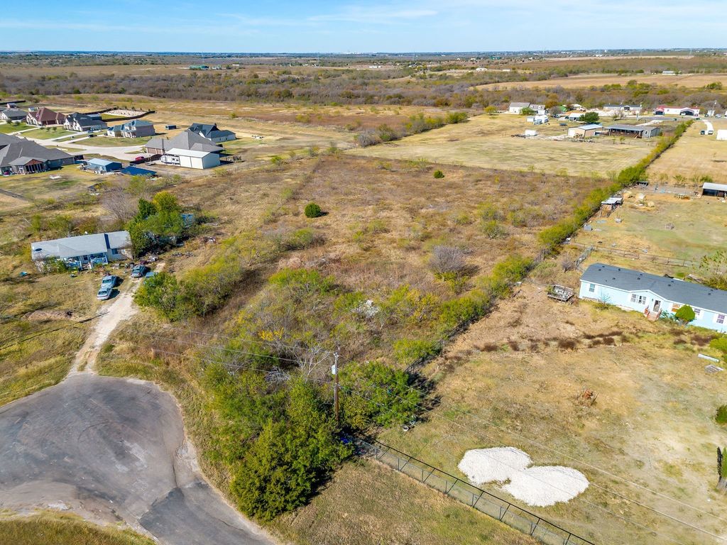 609 Bunk House Drive, Venus, TX 76084