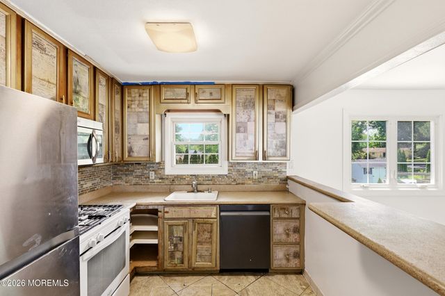 5 Dogwood Drive, Jackson, NJ 08527