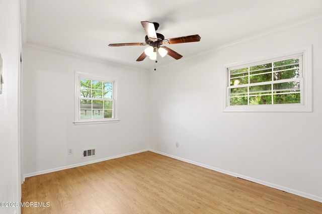5 Dogwood Drive, Jackson, NJ 08527