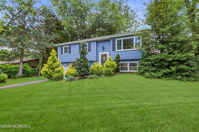 5 Dogwood Drive, Jackson, NJ 08527