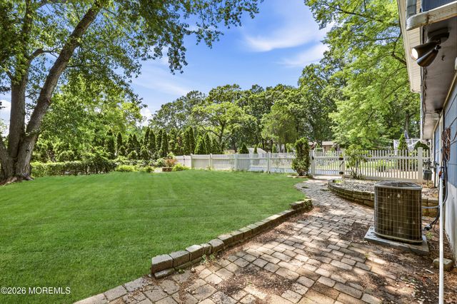5 Dogwood Drive, Jackson, NJ 08527