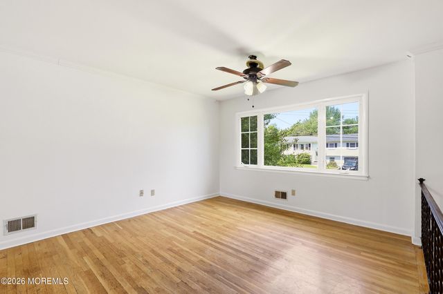 5 Dogwood Drive, Jackson, NJ 08527