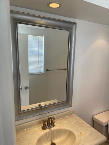 480 EXECUTIVE CENTER Drive 3H, West Palm Beach, FL 33401