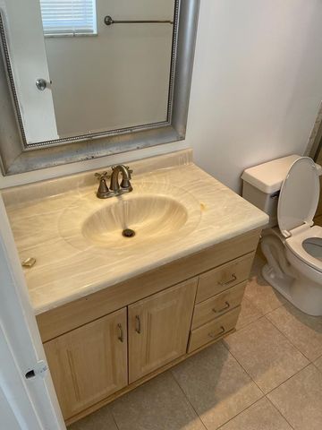 480 EXECUTIVE CENTER Drive 3H, West Palm Beach, FL 33401