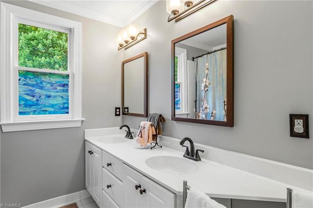 5307 Coveview Court, Greensboro, NC 27407