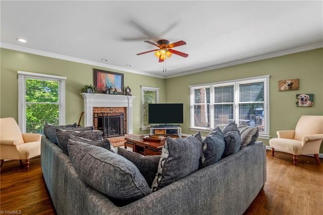 5307 Coveview Court, Greensboro, NC 27407