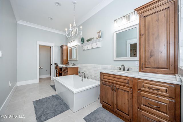 8912 Dixie Street, Ocean Springs, MS 39564