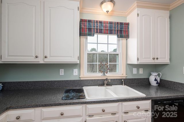 113 Old Stagecoach Road, Lawndale, NC 28090