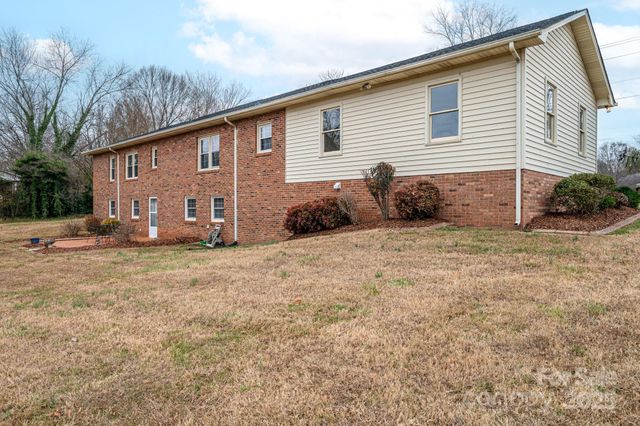 113 Old Stagecoach Road, Lawndale, NC 28090