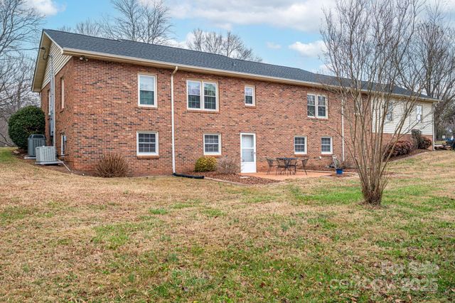 113 Old Stagecoach Road, Lawndale, NC 28090