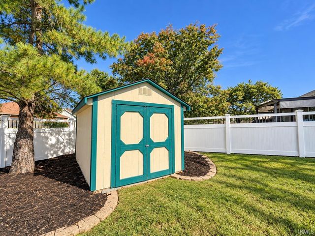 2834 Elmridge Drive, Evansville, IN 47711