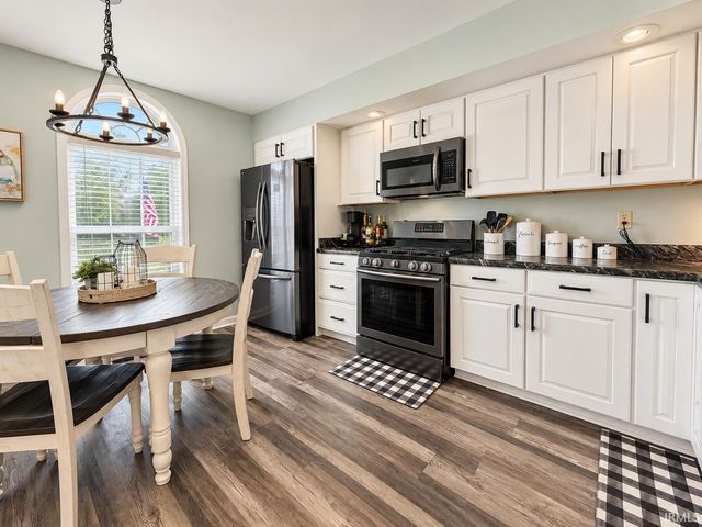 2834 Elmridge Drive, Evansville, IN 47711