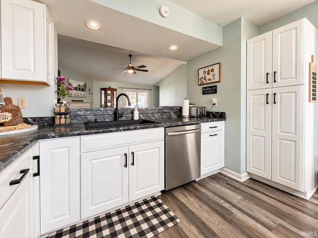 2834 Elmridge Drive, Evansville, IN 47711