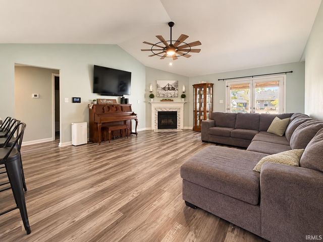 2834 Elmridge Drive, Evansville, IN 47711
