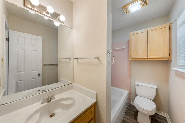 1717 Parkfield CV, Round Rock, TX 78664