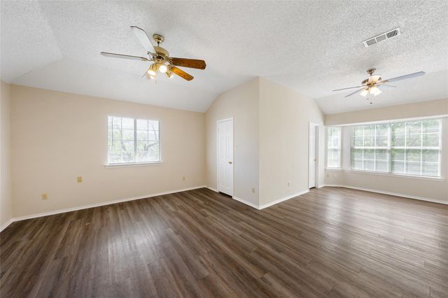 1717 Parkfield CV, Round Rock, TX 78664