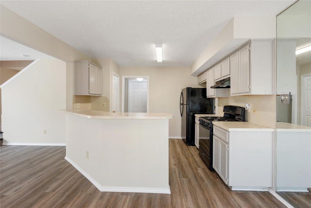 1717 Parkfield CV, Round Rock, TX 78664