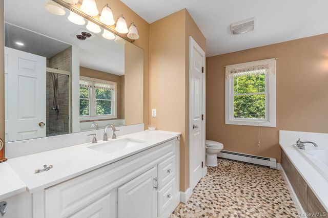 4408 Old North Road, Southold, NY 11971