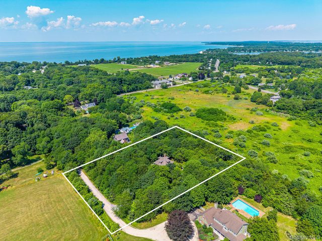 4408 Old North Road, Southold, NY 11971