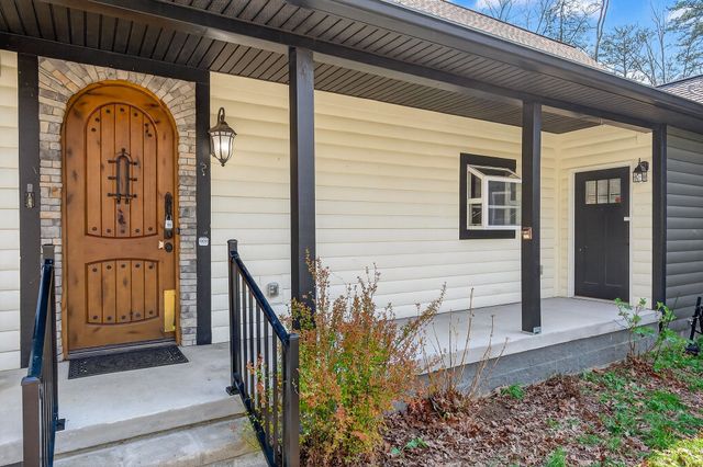 31 Reeves Pl, Monterey, TN 38574