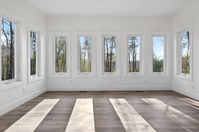 31 Reeves Pl, Monterey, TN 38574