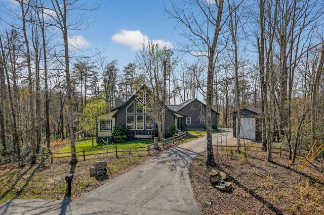 31 Reeves Pl, Monterey, TN 38574