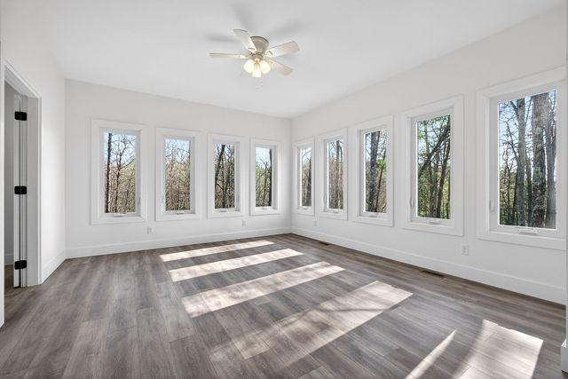 31 Reeves Pl, Monterey, TN 38574