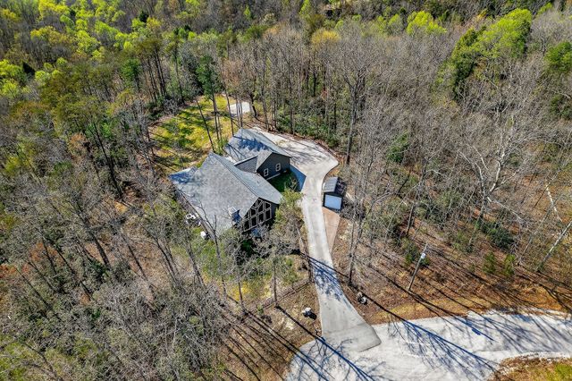 31 Reeves Pl, Monterey, TN 38574