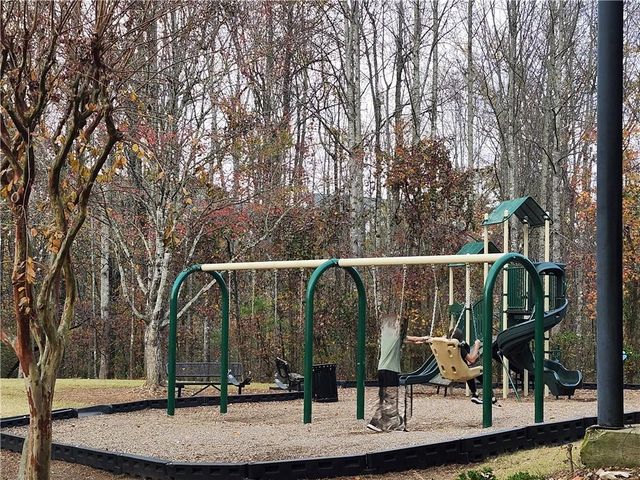 1009 Annazanes Court, Alpharetta, GA 30004