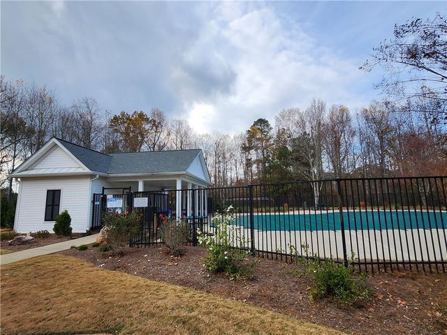 1009 Annazanes Court, Alpharetta, GA 30004