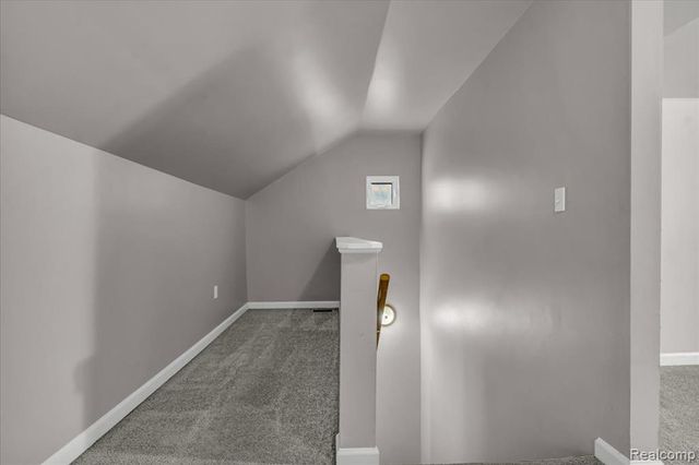 8268 Hudson Avenue, Warren, MI 48089