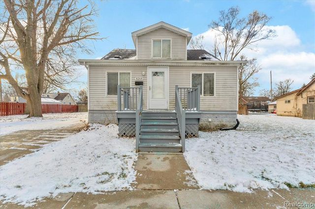 8268 Hudson Avenue, Warren, MI 48089