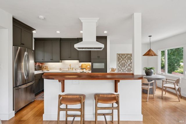 27 Sierra Ave, San Anselmo, CA 94960