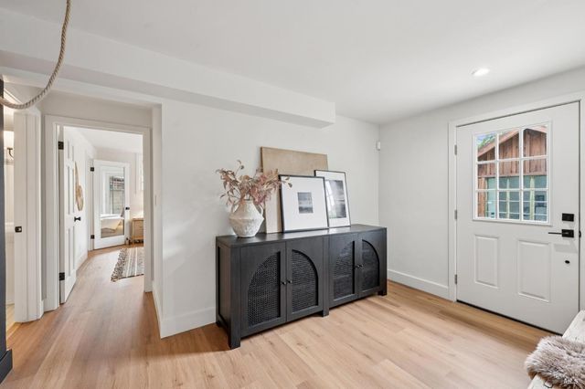 27 Sierra Ave, San Anselmo, CA 94960