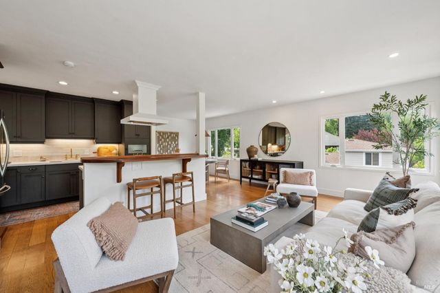 27 Sierra Ave, San Anselmo, CA 94960