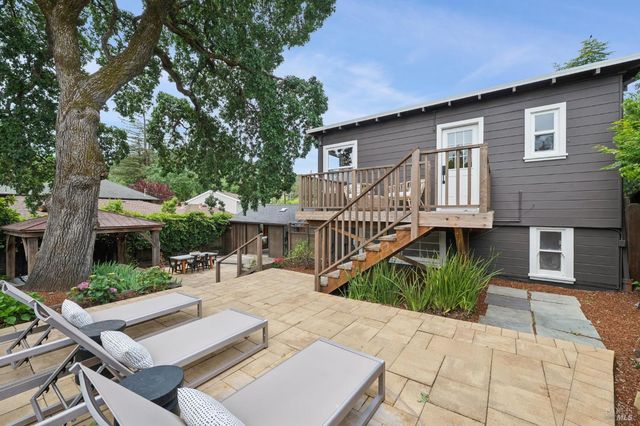 27 Sierra Ave, San Anselmo, CA 94960