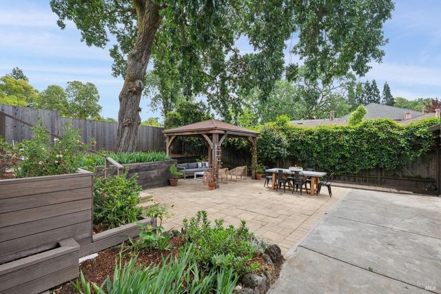 27 Sierra Ave, San Anselmo, CA 94960