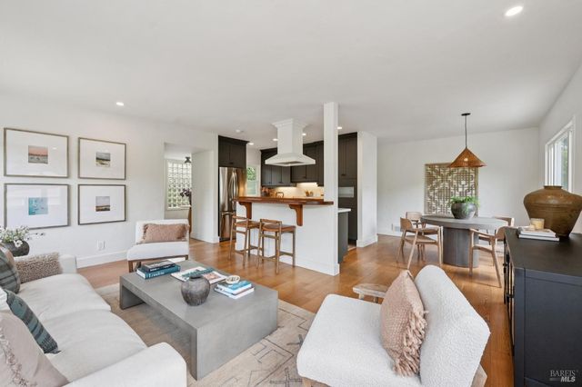 27 Sierra Ave, San Anselmo, CA 94960