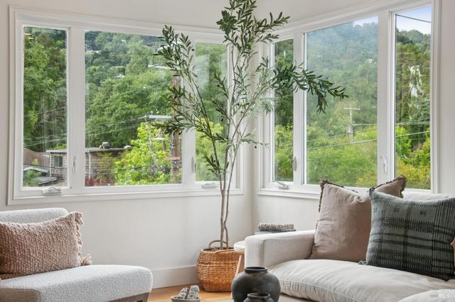 27 Sierra Ave, San Anselmo, CA 94960