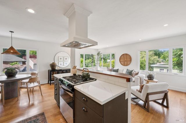 27 Sierra Ave, San Anselmo, CA 94960