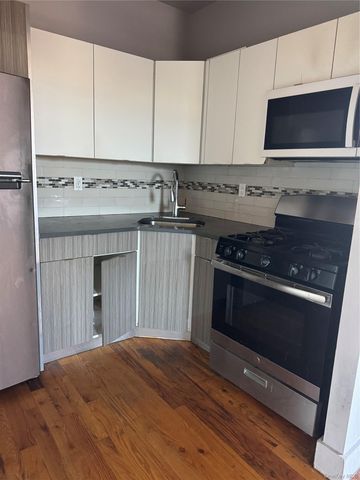 9602 Northern Blvd, Corona, NY 11356