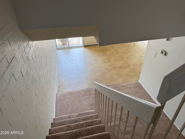 1816 W TUCKEY Lane 9, Phoenix, AZ 85015