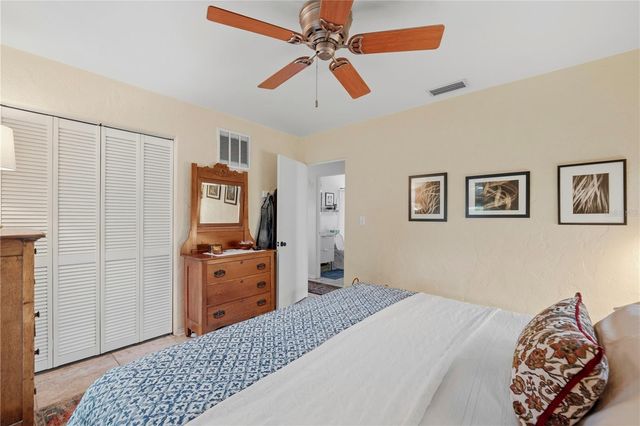 4559 24TH AVENUE N, St Petersburg, FL 33713